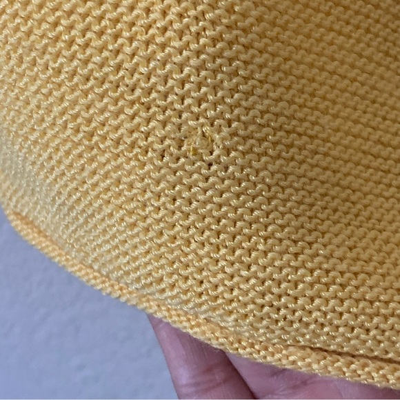 ST. JOHN Yellow Label Wool Blend Oversized Knit Sweater Size Medium Long Sleeve - Picture 8 of 10